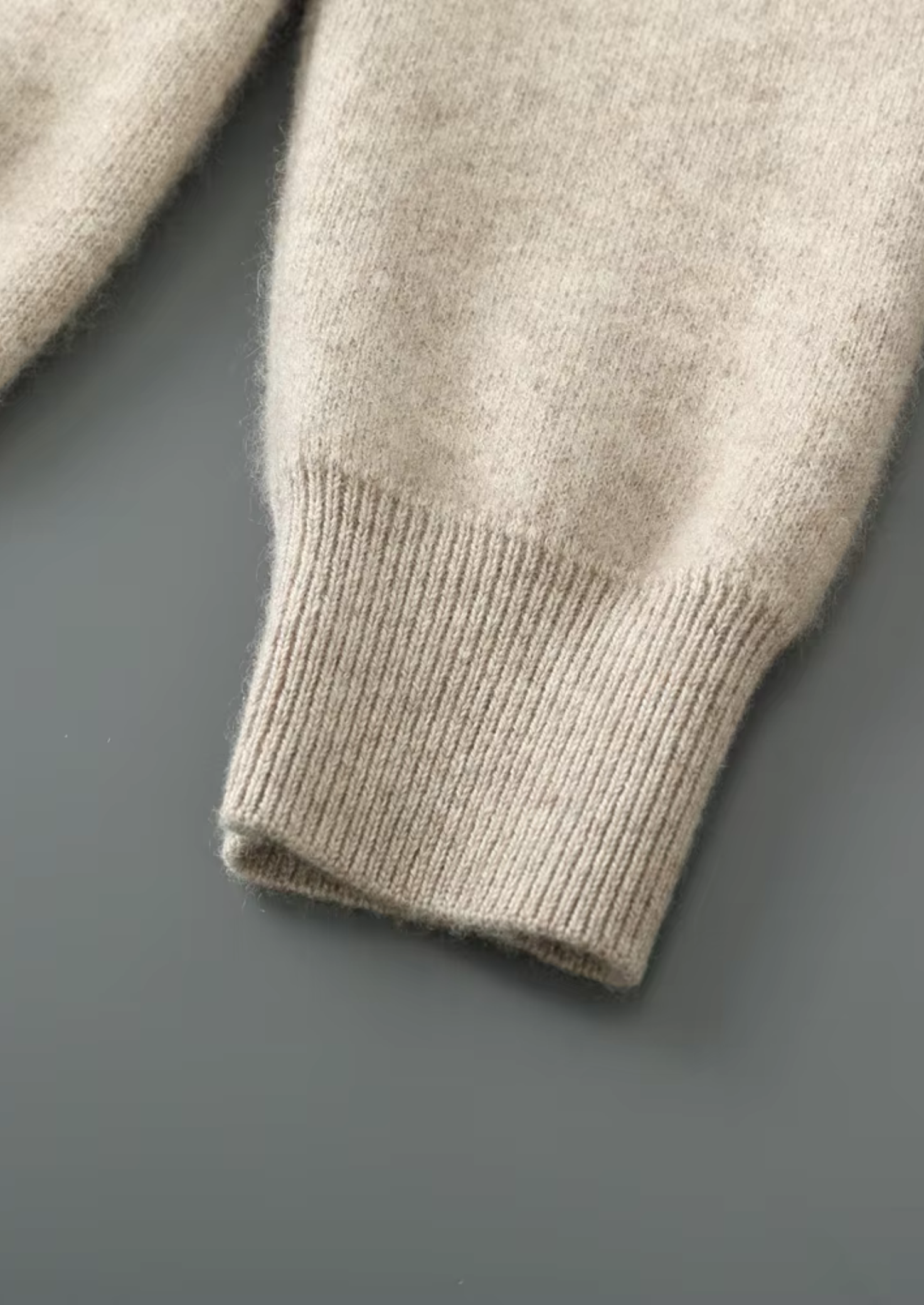 CARDIGAN EN LAINE LYON À COL EN V