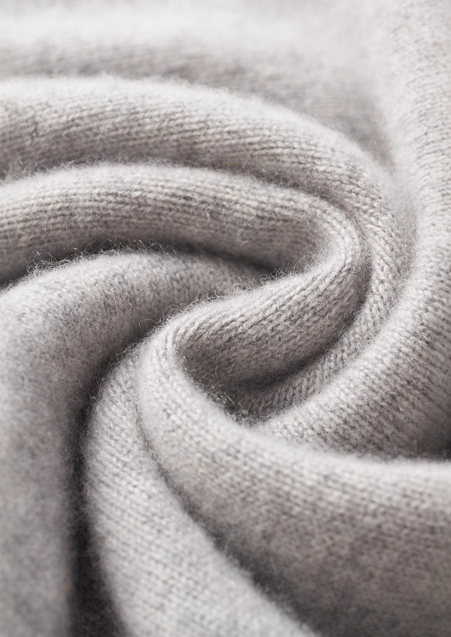 PULL À COL MONTANT 100 % CACHEMIRE