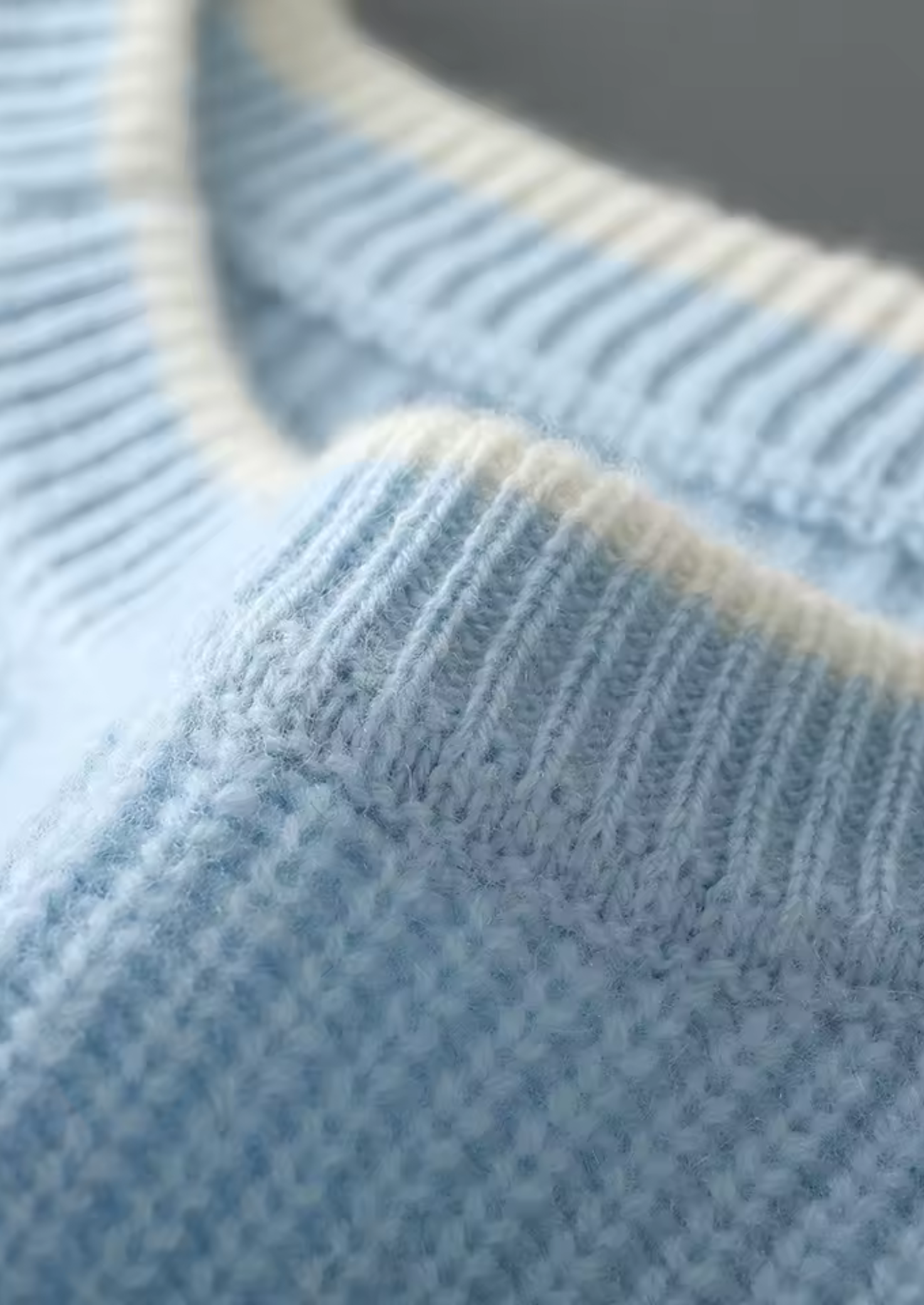 LYON LAINE BICOLORE COL ROULE