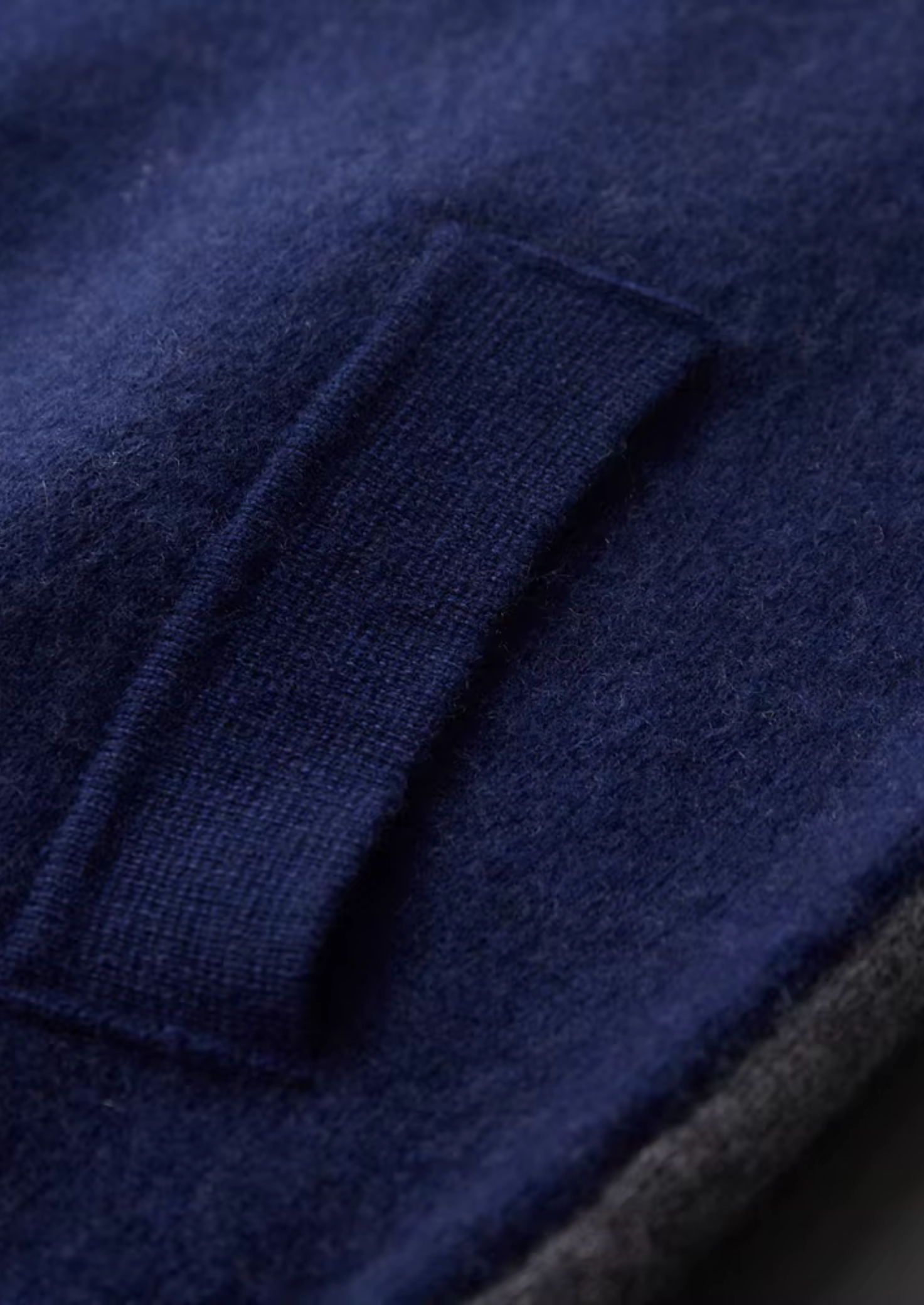 SURVÊTEMENT DE LOISIR 100 % CACHEMIRE