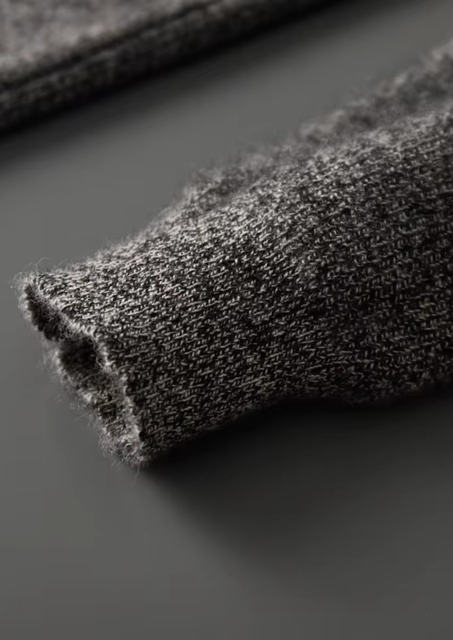 CARDIGAN À RAYURES EN 100 % CACHEMIRE AVEC FERMETURE ÉCLAIR