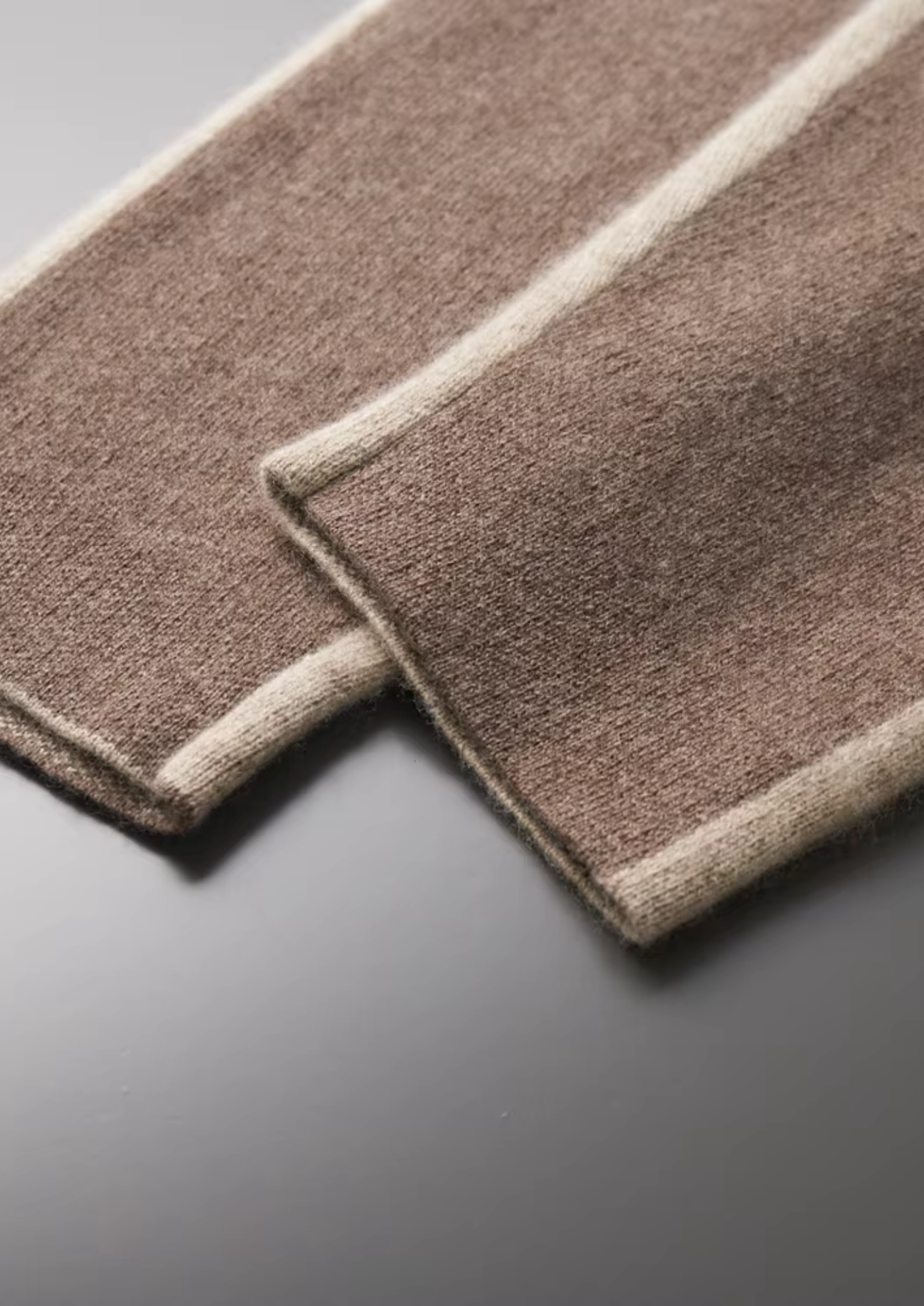 SURVÊTEMENT DE LOISIR 100 % CACHEMIRE